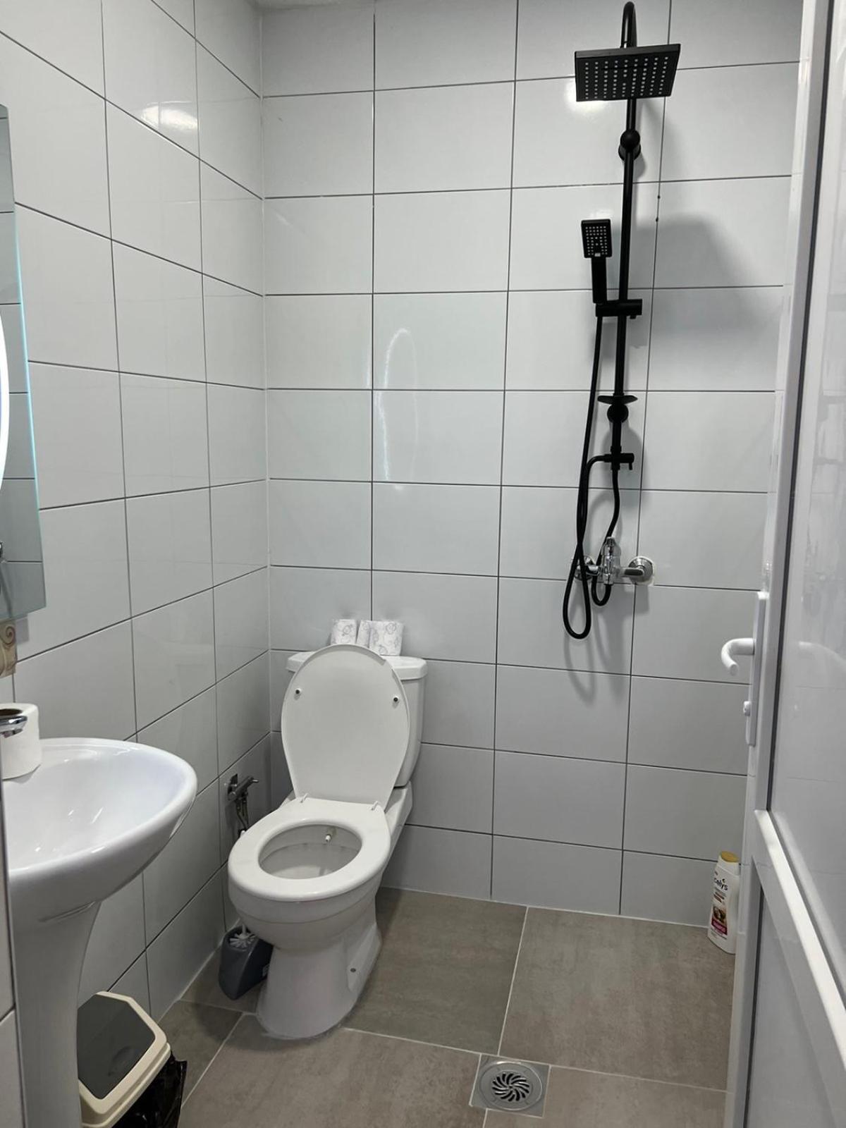 Hotelwhite Gjilan Exterior foto